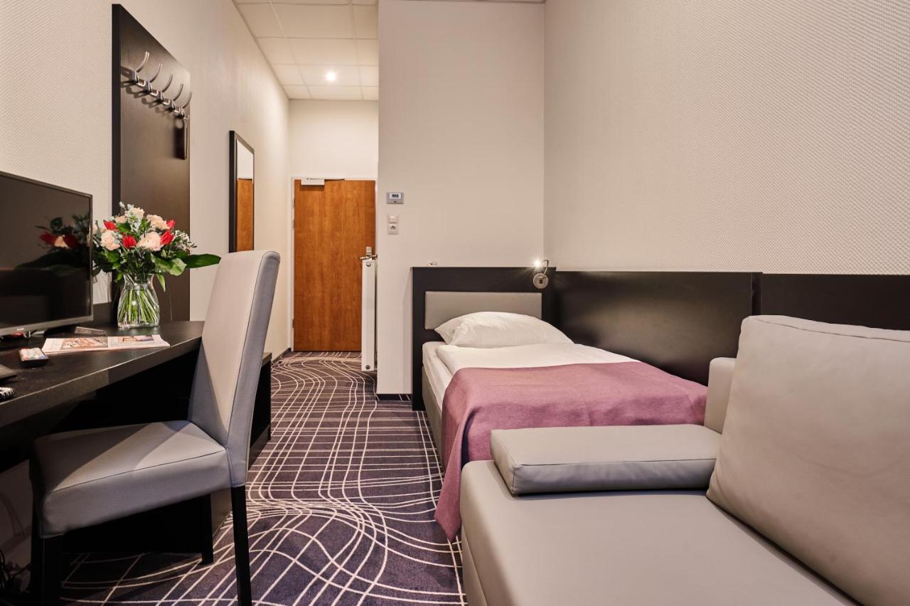 Sky Business Hotel Legnica Ngoại thất bức ảnh